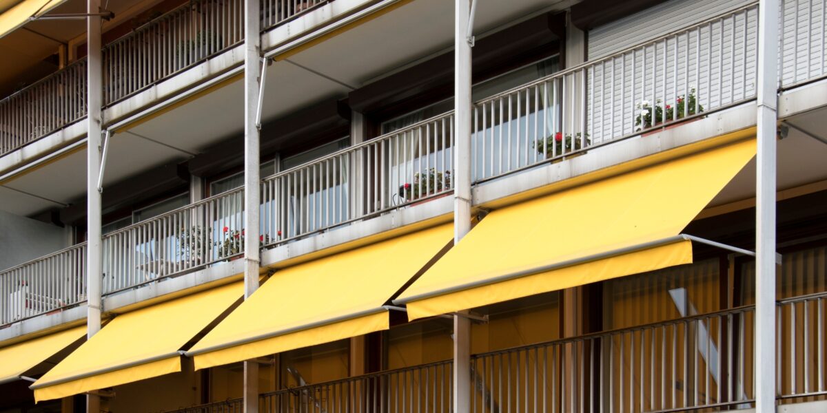 Tende da esterni resistenti a pioggia, vento e nevischio